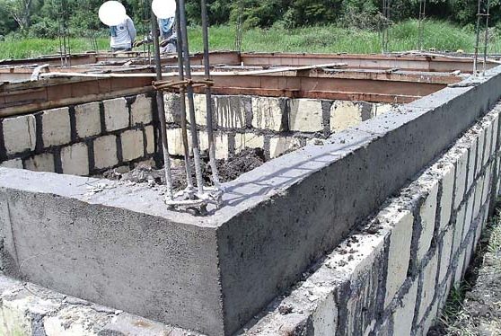Konstruksi Rumah Beton