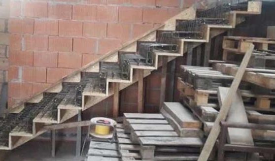 Konstruksi Tangga Beton