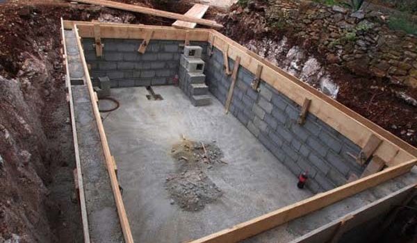 Struktur Kolam Renang Rumah