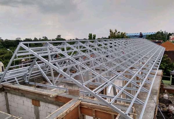 Jarak Ideal Rangka Baja Ringan