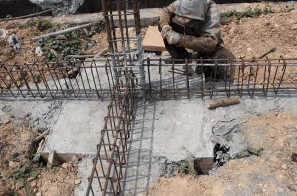 konstruksi bangunan 2 lantai