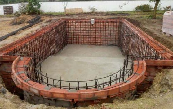 Konstruksi Kolam Renang