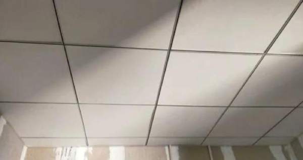 Perbandingan Harga Kalsiboard vs Gypsum