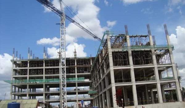 Perbedaan Konstruksi Rumah dan Gedung