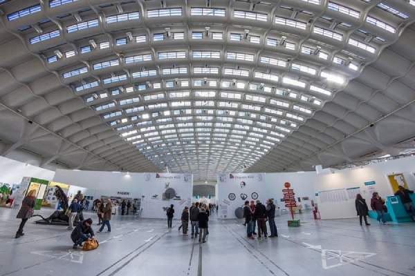 Struktur Bangunan Bentang Lebar