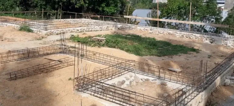 Sloof Beton Bertulang